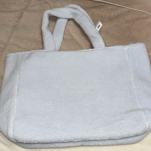 VICTORIA SECRET BLUE FUZZY TOTE BAG! - Picture 2 of 4